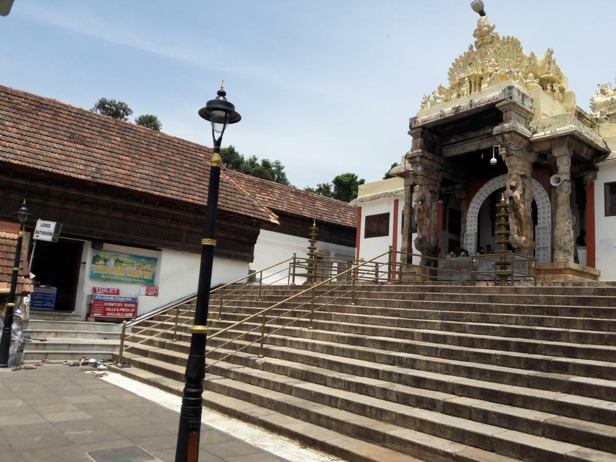 Devasthanam Lodge Thiruvananthapuram Exterior foto